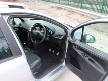 Used Peugeot 207 2013 for sale - 74559945: Photo