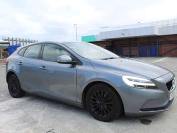 Used Volvo V40 2016 for sale - 75228221: Photo