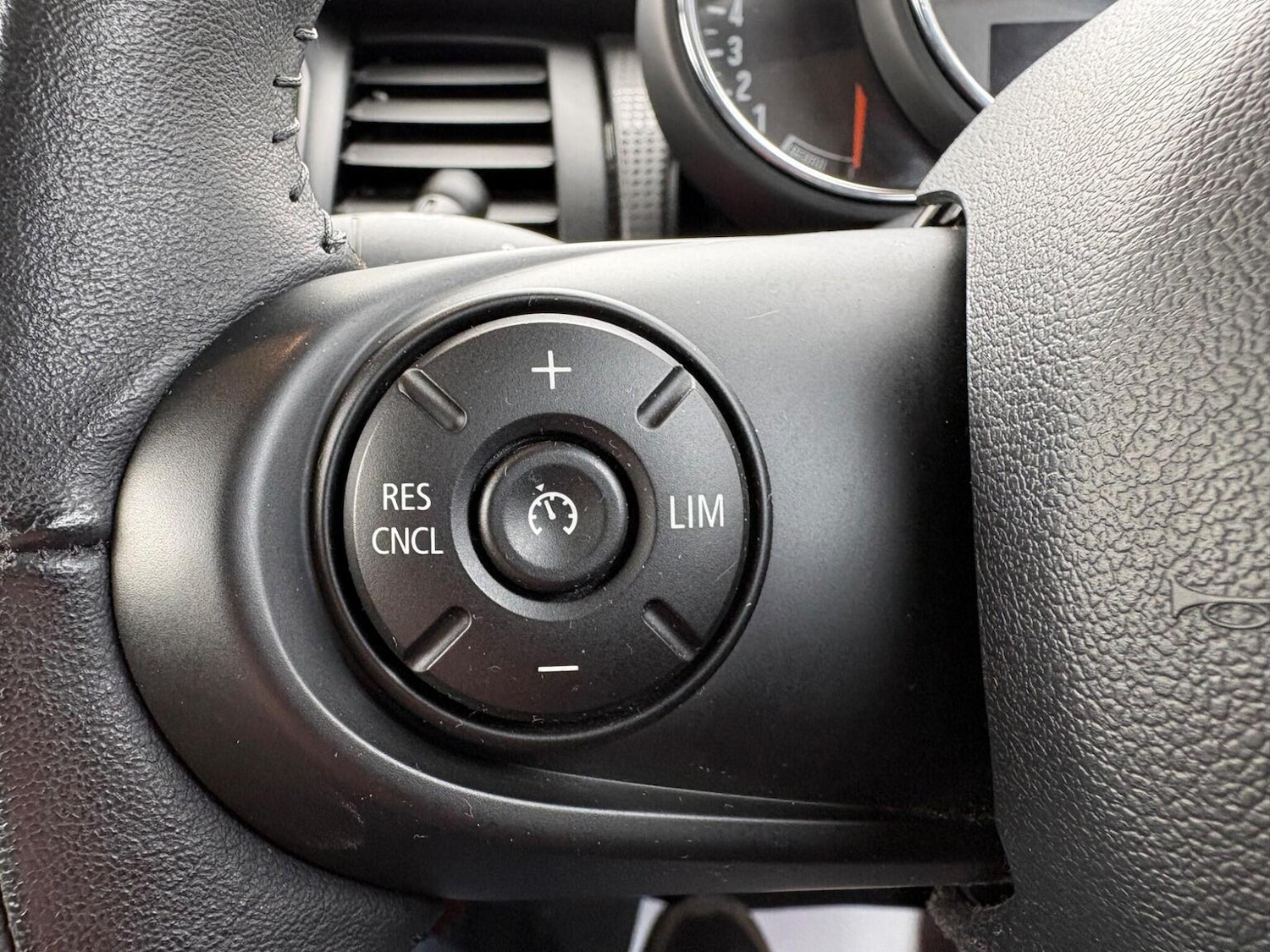 Used MINI Hatch 2017 for sale - 77968744: Photo 21