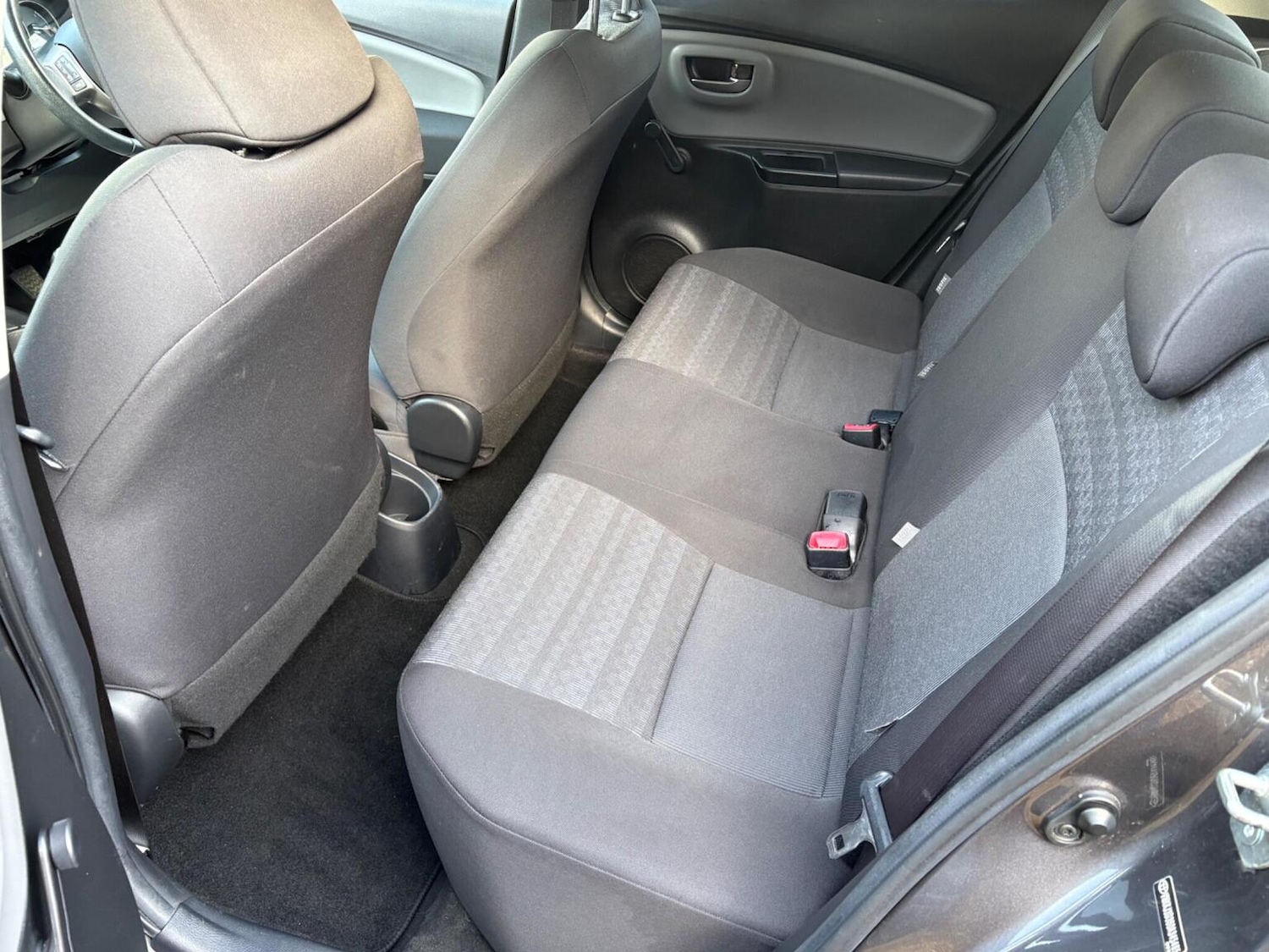 Used Toyota Yaris 2016 for sale - 77668526: Photo 12