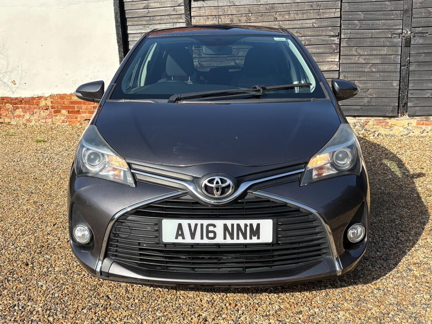 Used Toyota Yaris 2016 for sale - 77668526: Photo 2