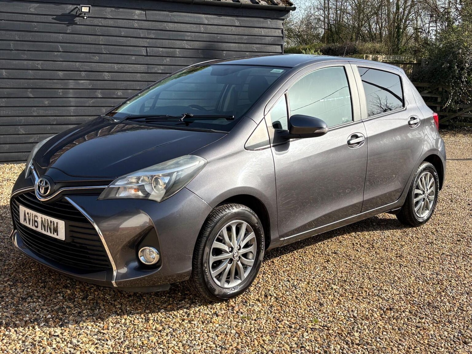 Used Toyota Yaris 2016 for sale - 77668526: Photo 3