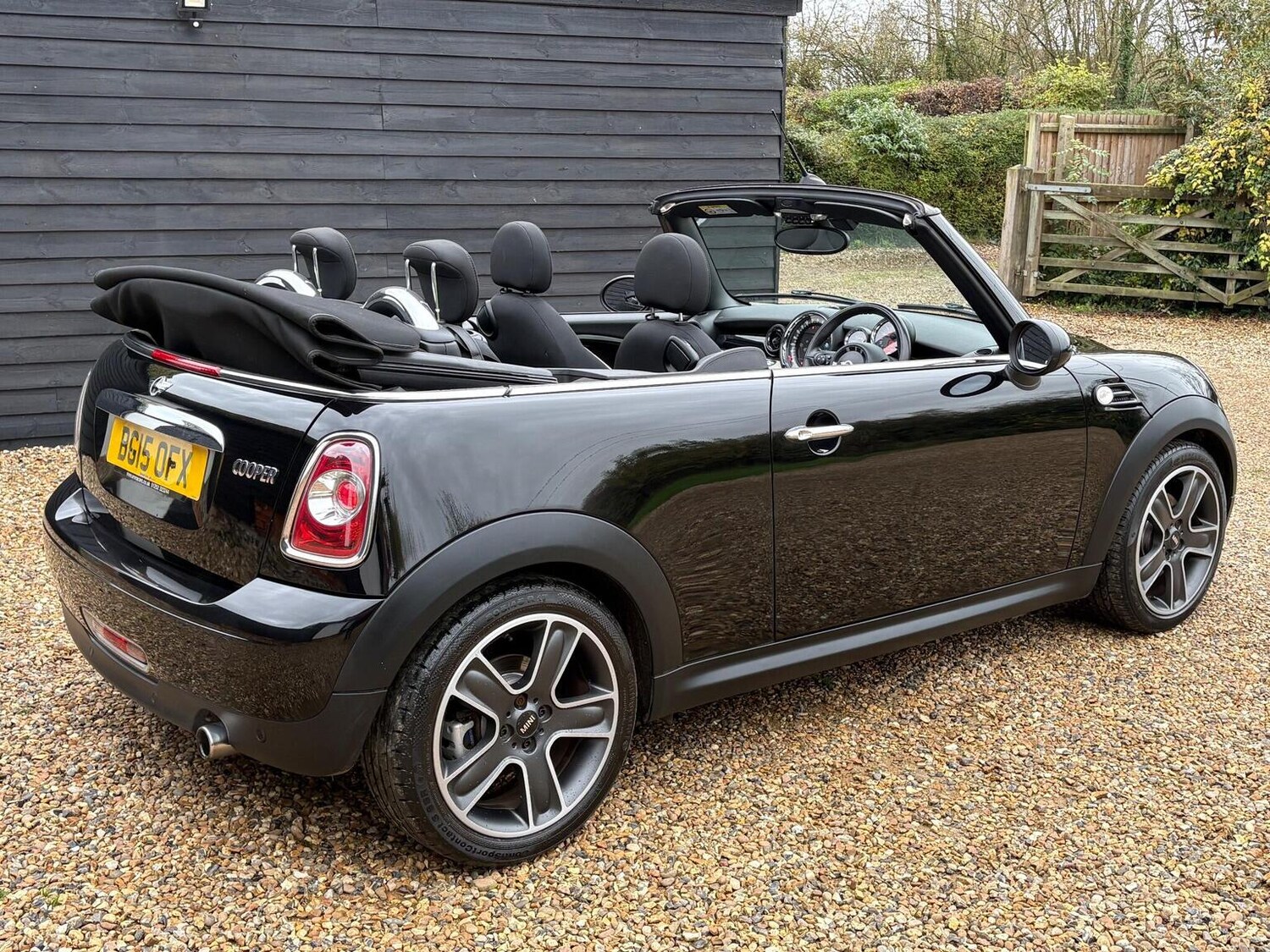 Used MINI Convertible 2015 for sale - 76744102: Photo 11