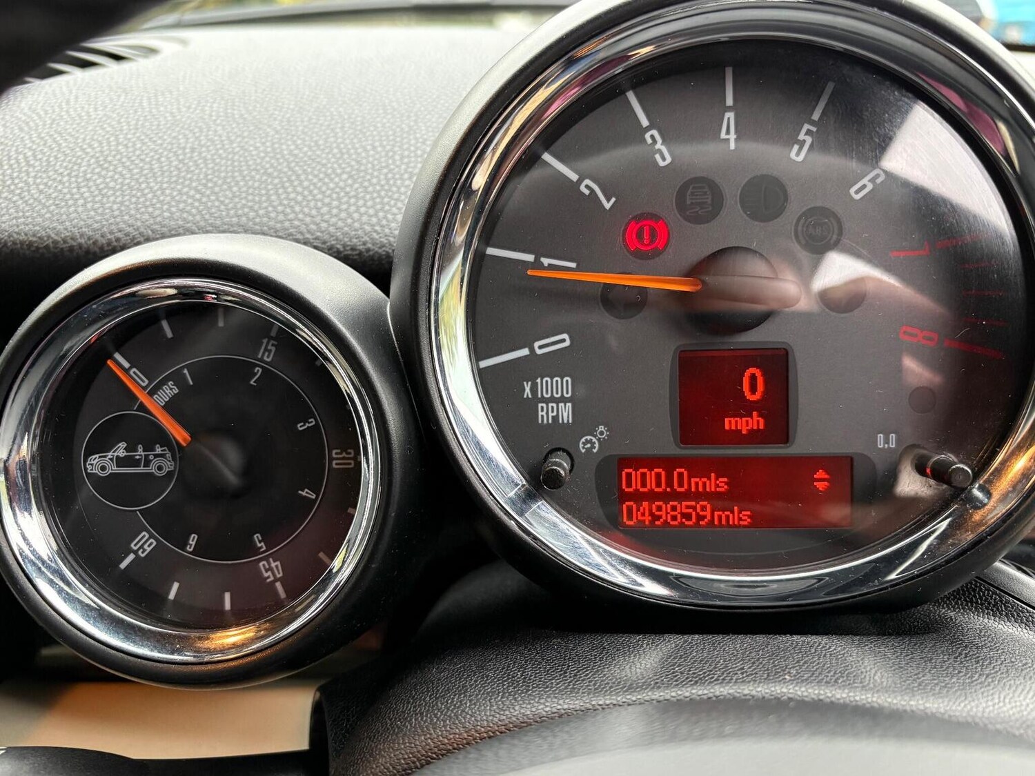 Used MINI Convertible 2015 for sale - 76744102: Photo 24