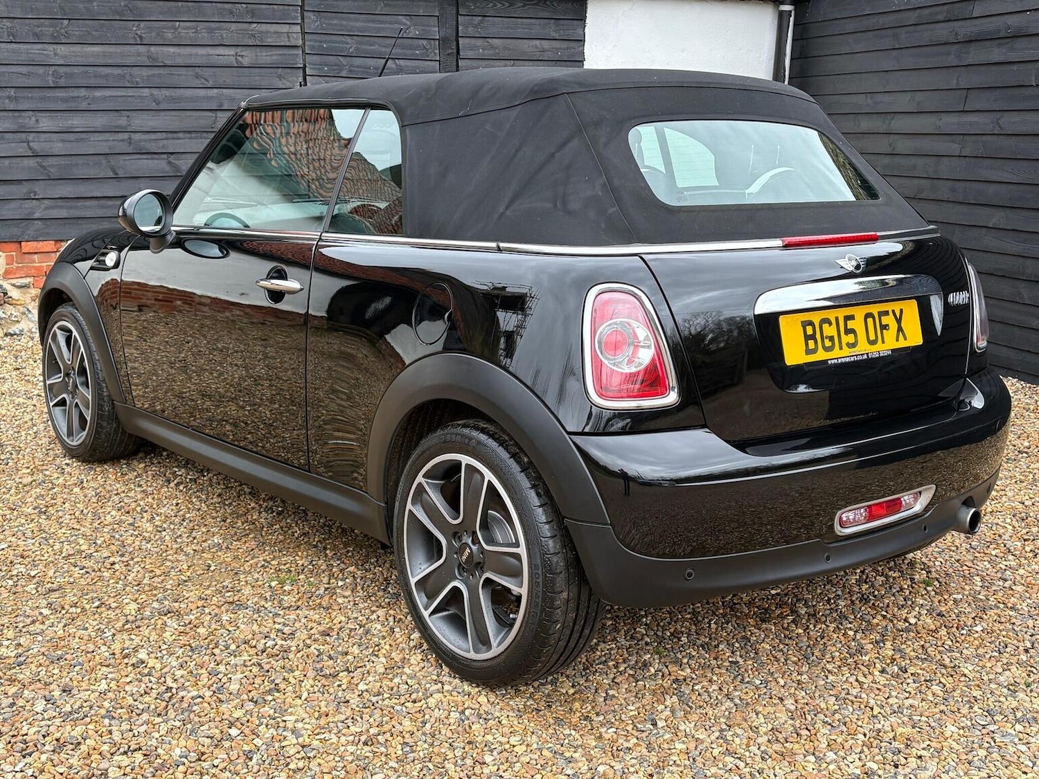 Used MINI Convertible 2015 for sale - 76744102: Photo 5