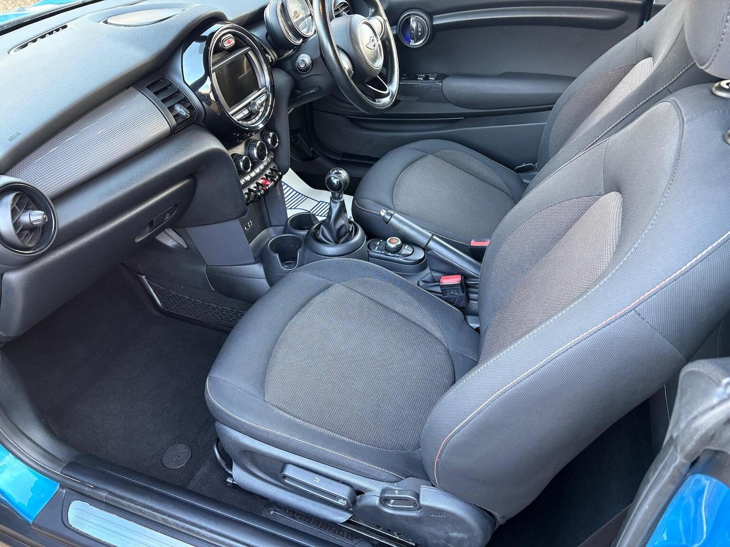 Used MINI Convertible 2017 for sale - 77045377: Photo 16