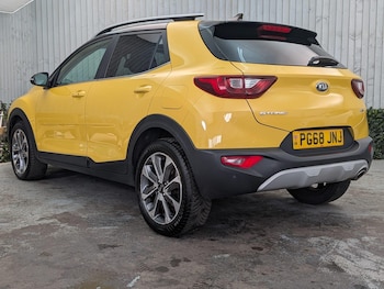 Used Kia Stonic 2019 for sale - 79456541: Photo