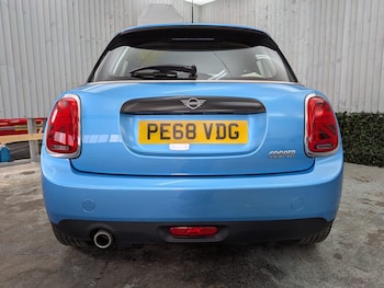 Used MINI Hatch 2018 for sale - 79553233: Photo
