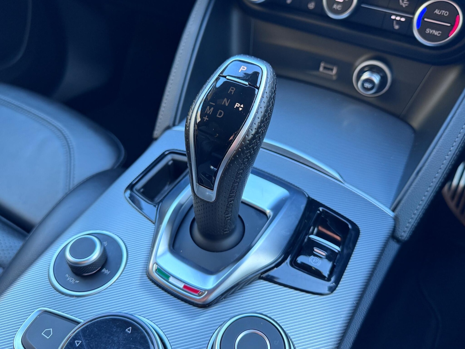 Used Alfa Romeo Stelvio 2020 for sale - 76306304: Photo 18