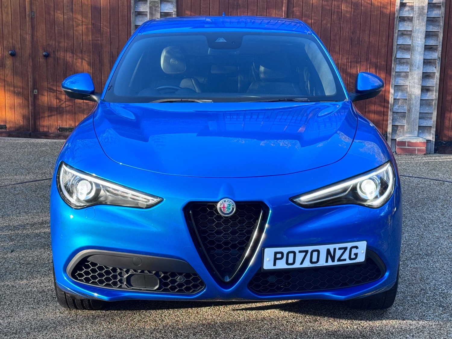 Used Alfa Romeo Stelvio 2020 for sale - 76306304: Photo 2