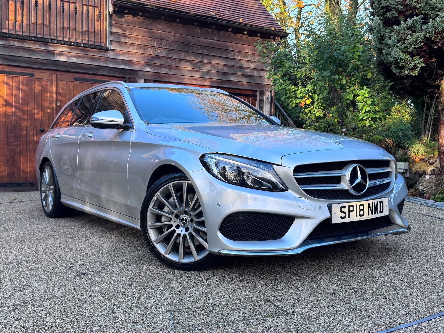 Used Mercedes-Benz C Class 2018 for sale - 76270602: Photo 1
