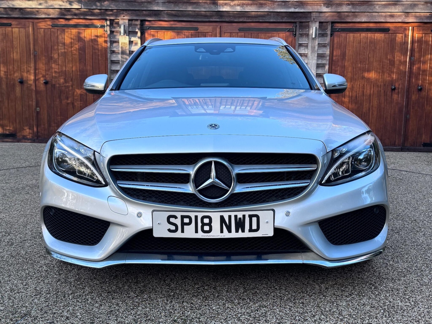 Used Mercedes-Benz C Class 2018 for sale - 76270602: Photo 2
