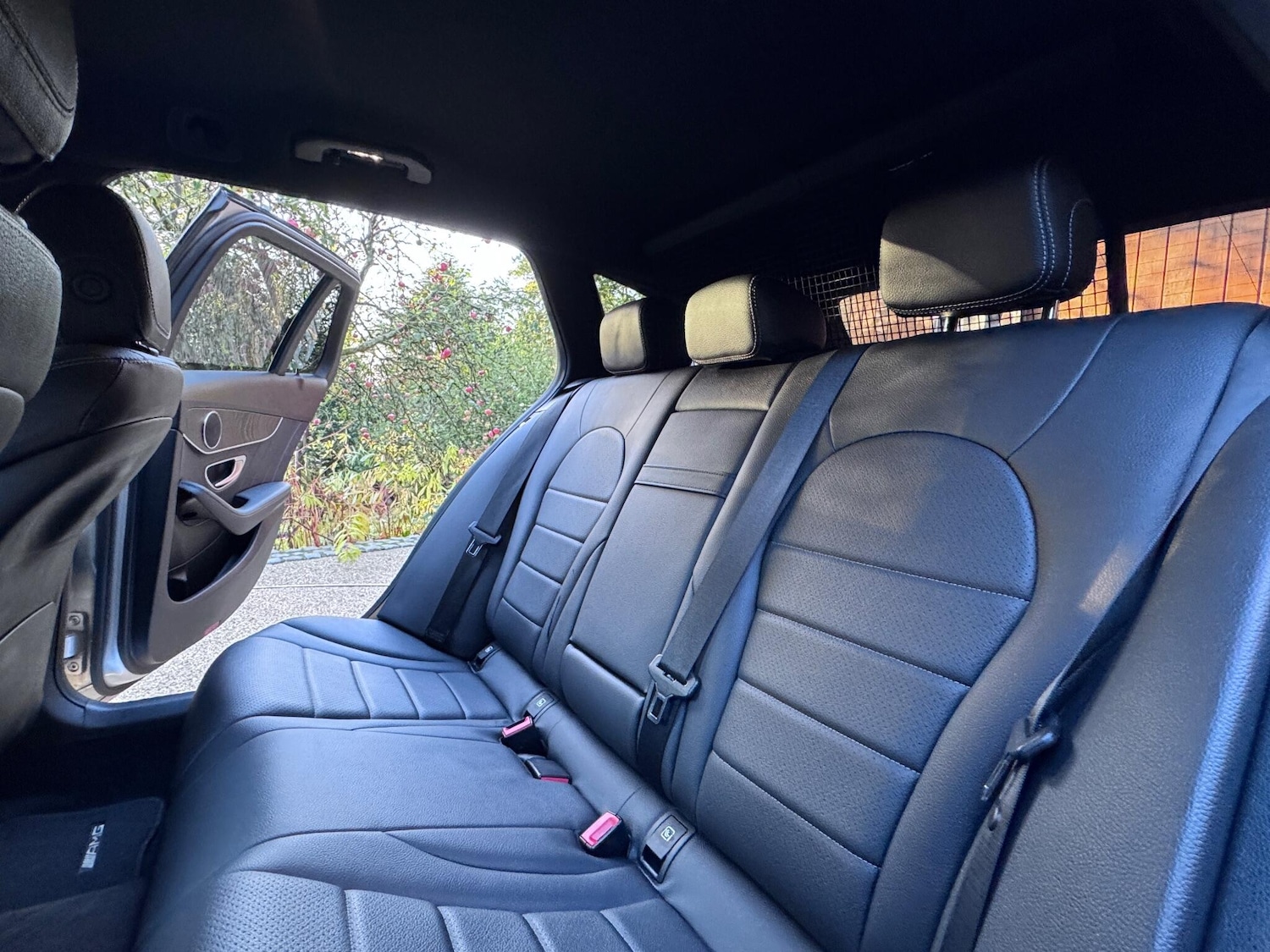 Used Mercedes-Benz C Class 2018 for sale - 76270602: Photo 25