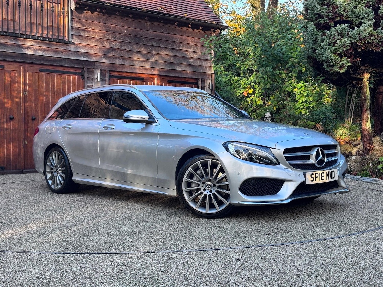 Used Mercedes-Benz C Class 2018 for sale - 76270602: Photo 5