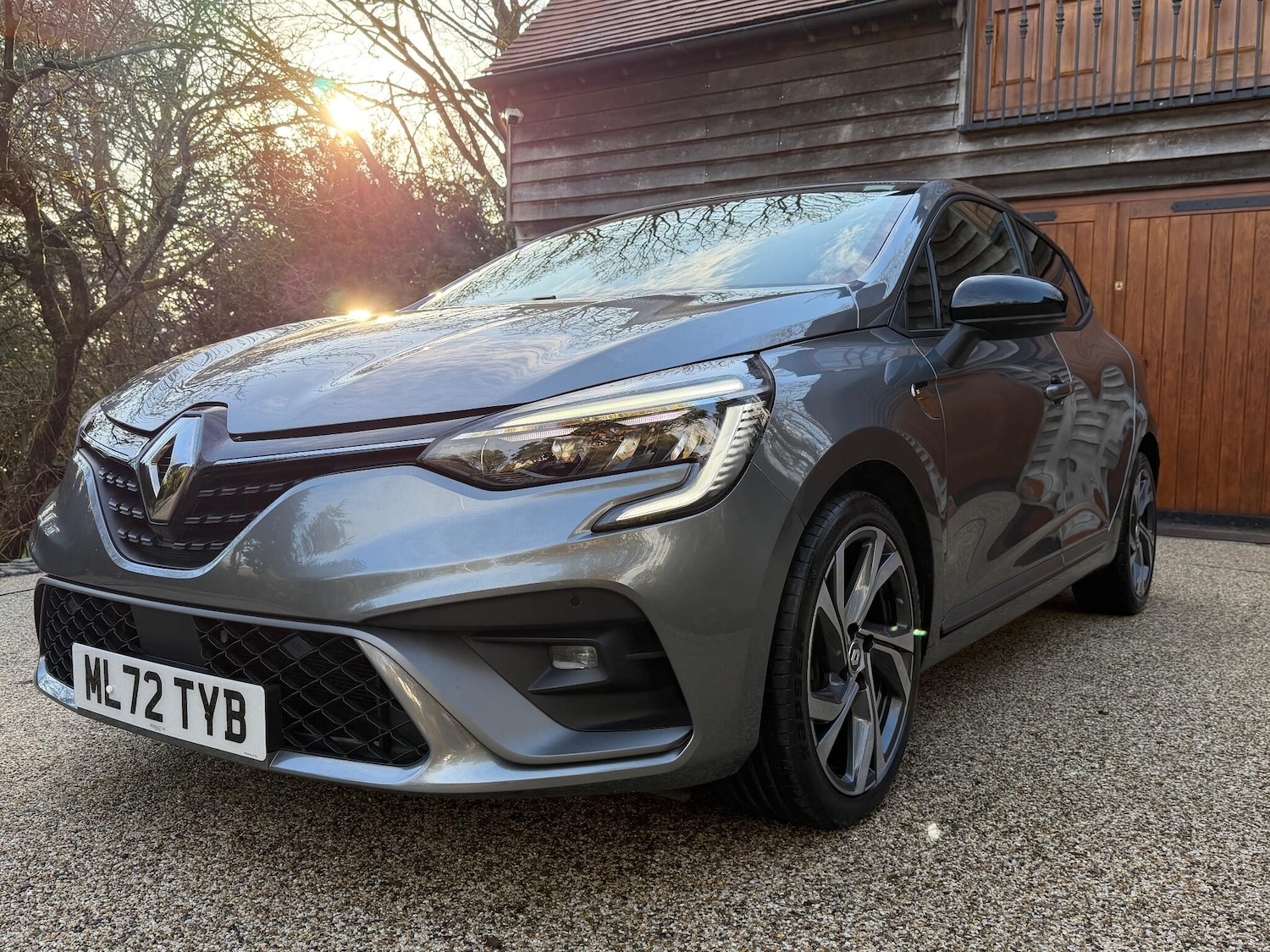 Used Renault Clio 2022 for sale - 76398887: Photo 3