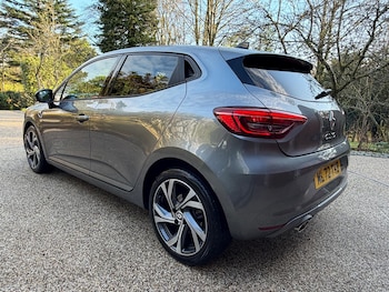 Used Renault Clio 2022 for sale - 76398887: Photo