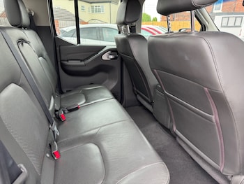 Used Nissan Navara 2012 for sale - 79274795: Photo