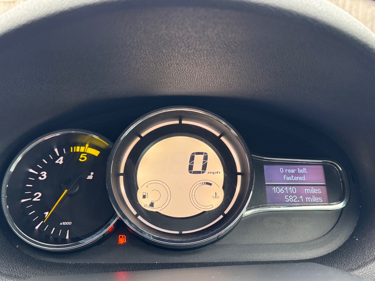 Used Renault Megane 2013 for sale - 77562621: Photo 12