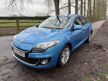 2013 (63) - 1.5 dCi 110 Dynamique TomTom 5dr [Start Stop]