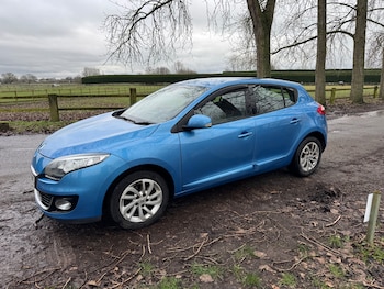 Used Renault Megane 2013 for sale - 77562621: Photo