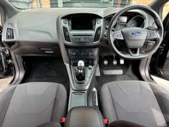 Used Ford Focus 2017 for sale - 75140149: Photo