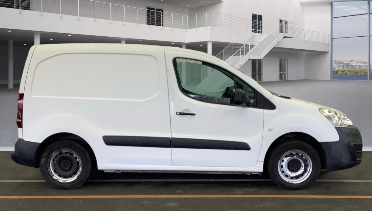 Used Citroen Berlingo 2017 for sale - 77742941: Photo 8