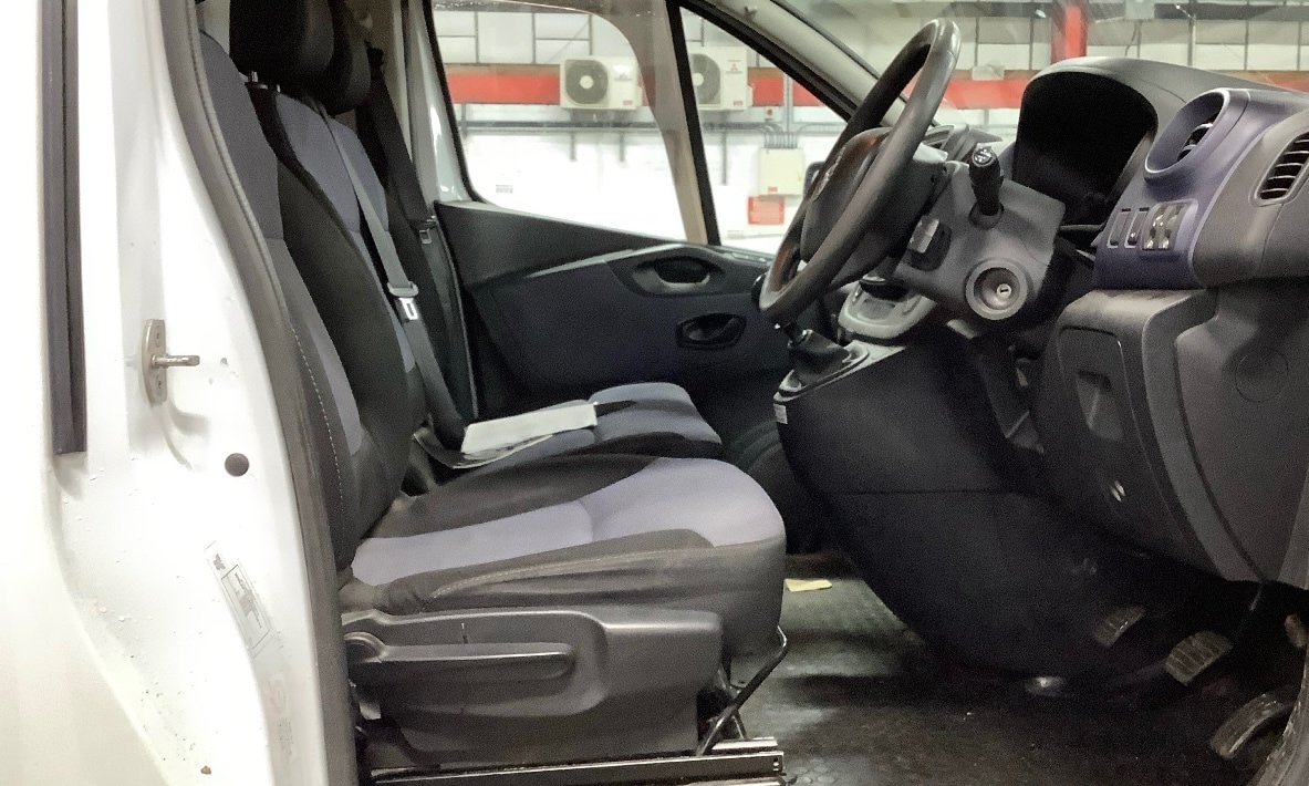 Used Vauxhall Vivaro 2016 for sale - 77460296: Photo 7