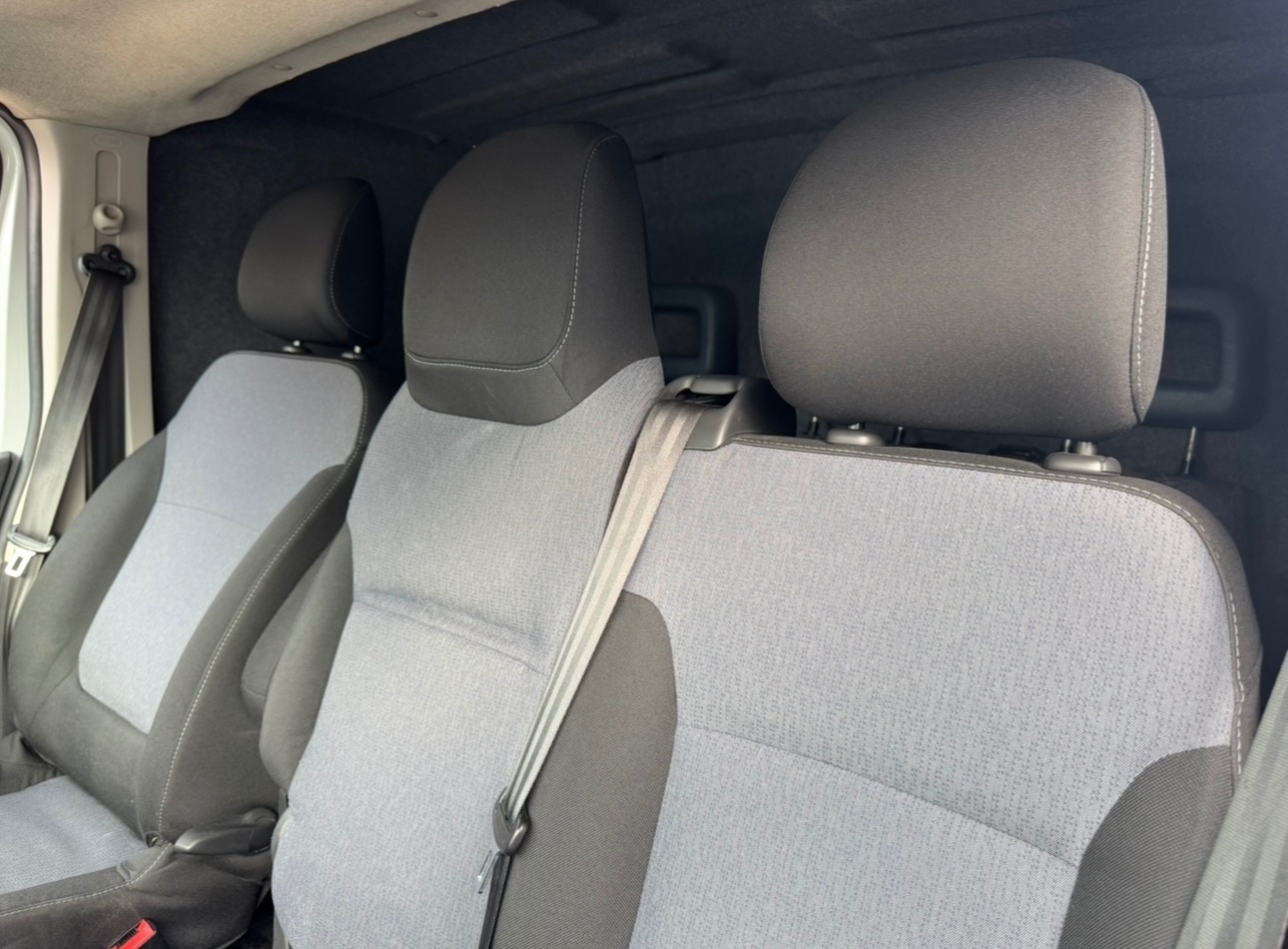 Used Vauxhall Vivaro 2016 for sale - 77614894: Photo 11