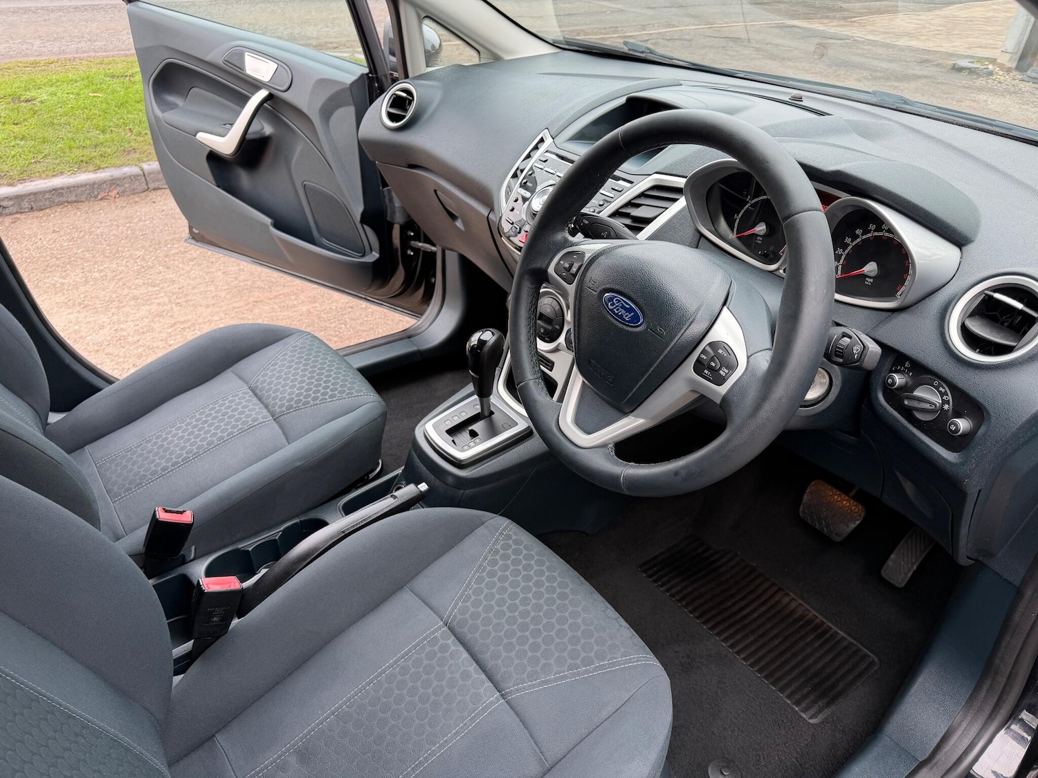 Used Ford Fiesta for sale - 77599108: Photo 11