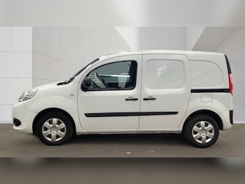 Used Renault Kangoo 2020 for sale - 78646102: Photo