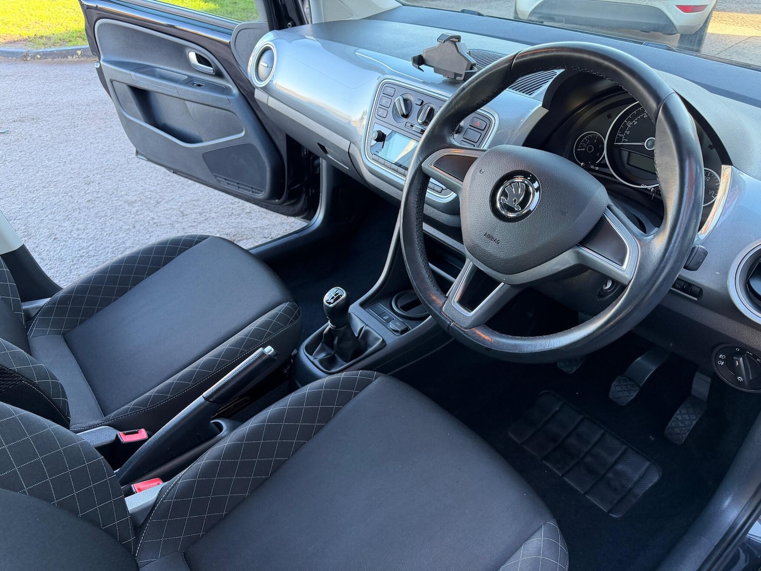 Used Skoda Citigo 2017 for sale - 77480026: Photo 2