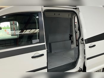 Used Volkswagen Caddy 2018 for sale - 79235030: Photo