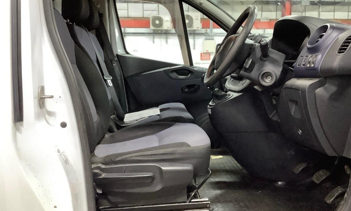 Used Vauxhall Vivaro 2016 for sale - 77484057: Photo 8
