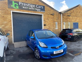 2011 (11) - 1.0 VVT-i Blue Hatchback 5dr Petrol Manual Euro 5 (67 ps)