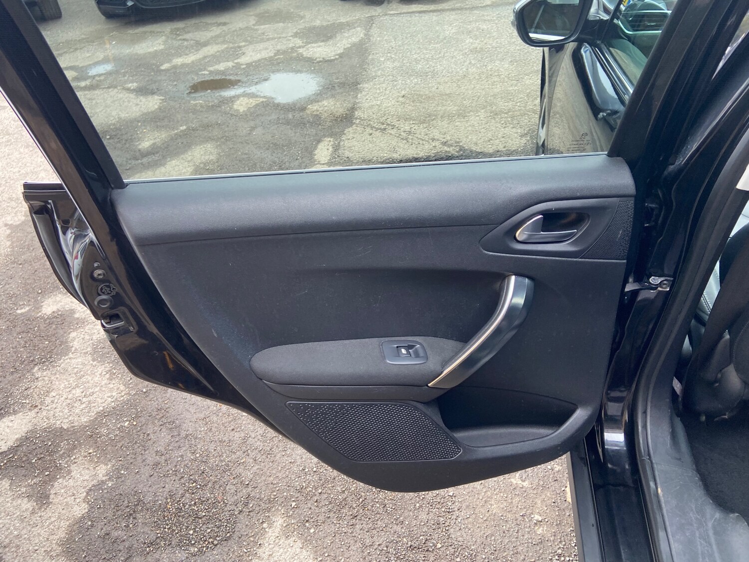 Used Peugeot 2008 2016 for sale - 77855823: Photo 21