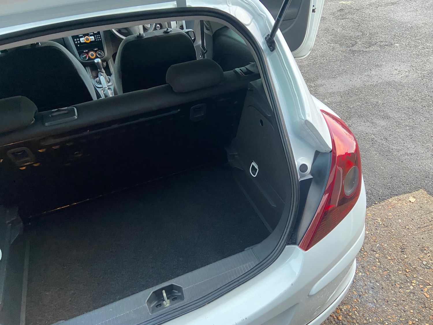 Used Vauxhall Corsa 2014 for sale - 77470971: Photo 24