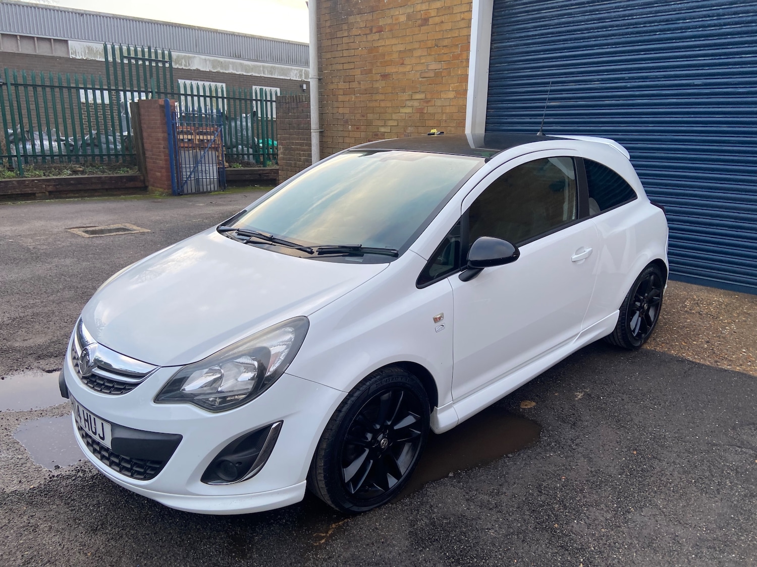 Used Vauxhall Corsa 2014 for sale - 77470971: Photo 3