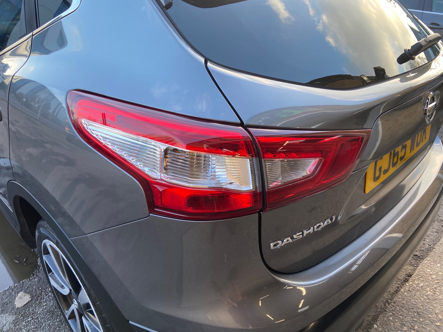 Used Nissan Qashqai 2015 for sale - 77050999: Photo 10