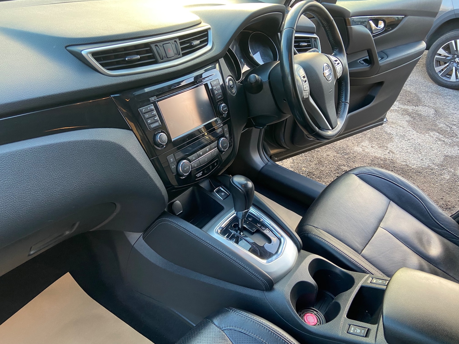 Used Nissan Qashqai 2015 for sale - 77050999: Photo 20