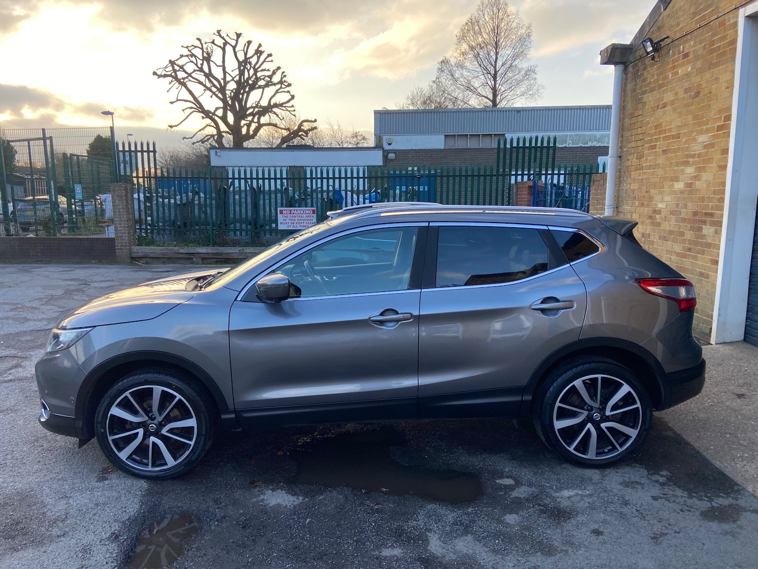 Used Nissan Qashqai 2015 for sale - 77050999: Photo 6