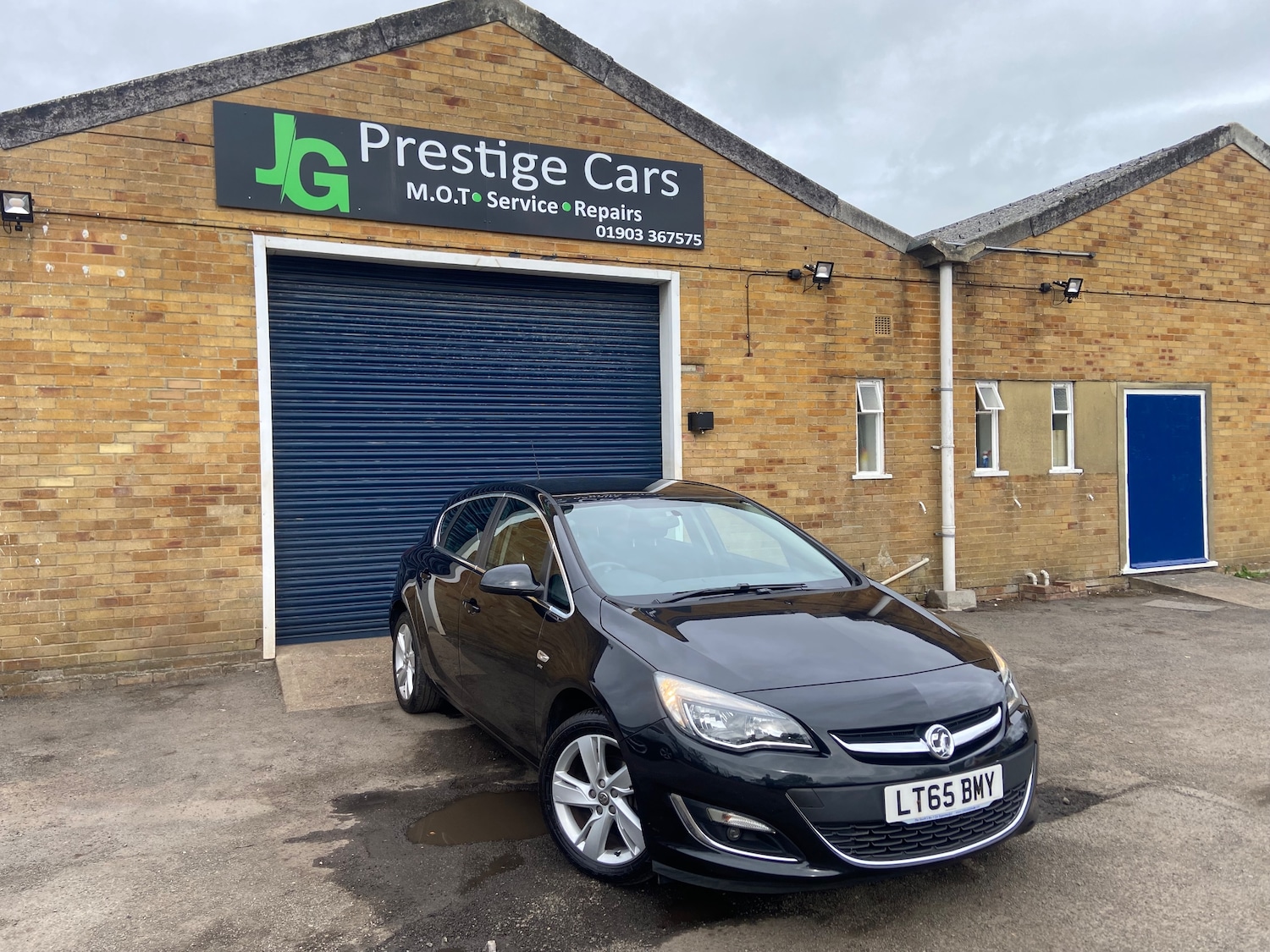 Used Vauxhall Astra 2015 for sale - 78219526: Photo 1