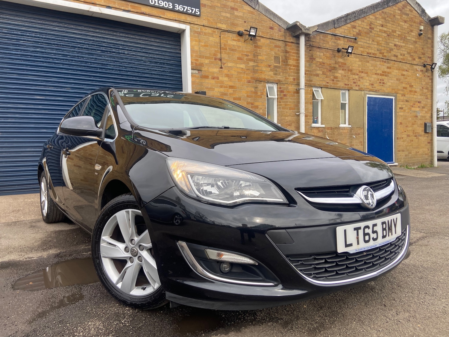 Used Vauxhall Astra 2015 for sale - 78219526: Photo 2