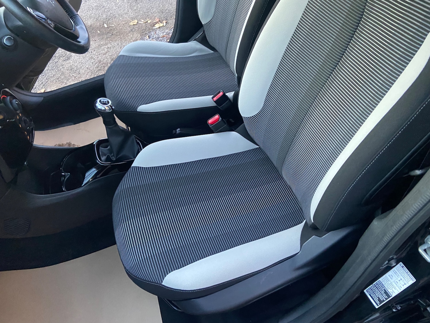 Used Peugeot 108 2015 for sale - 76648110: Photo 16