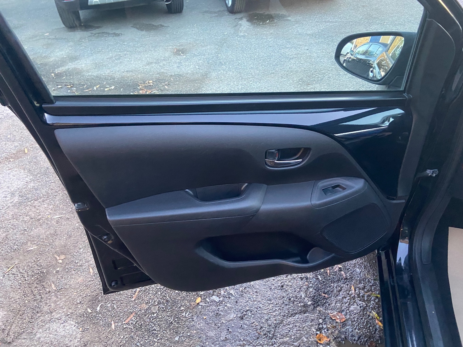 Used Peugeot 108 2015 for sale - 76648110: Photo 18