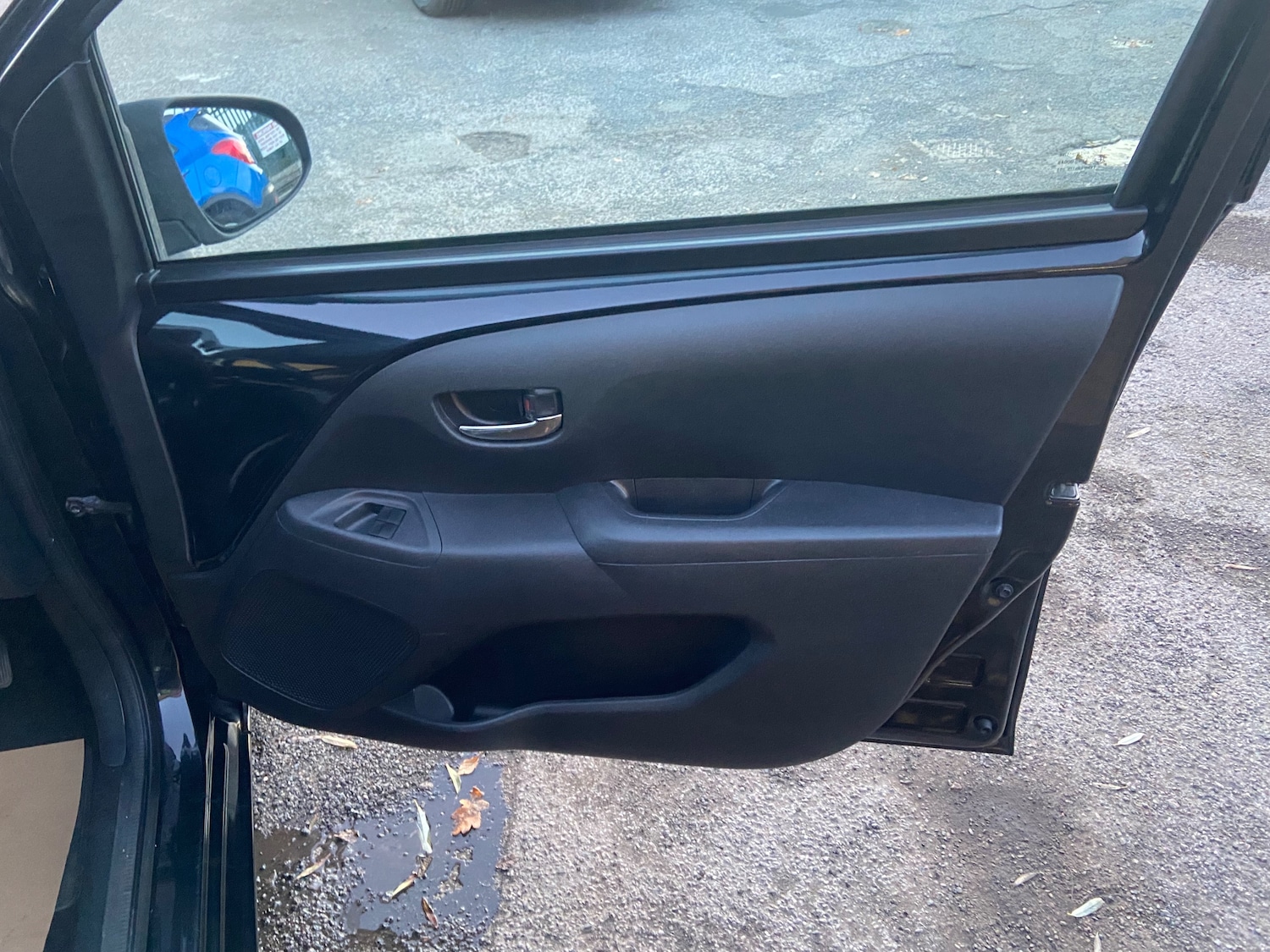 Used Peugeot 108 2015 for sale - 76648110: Photo 28