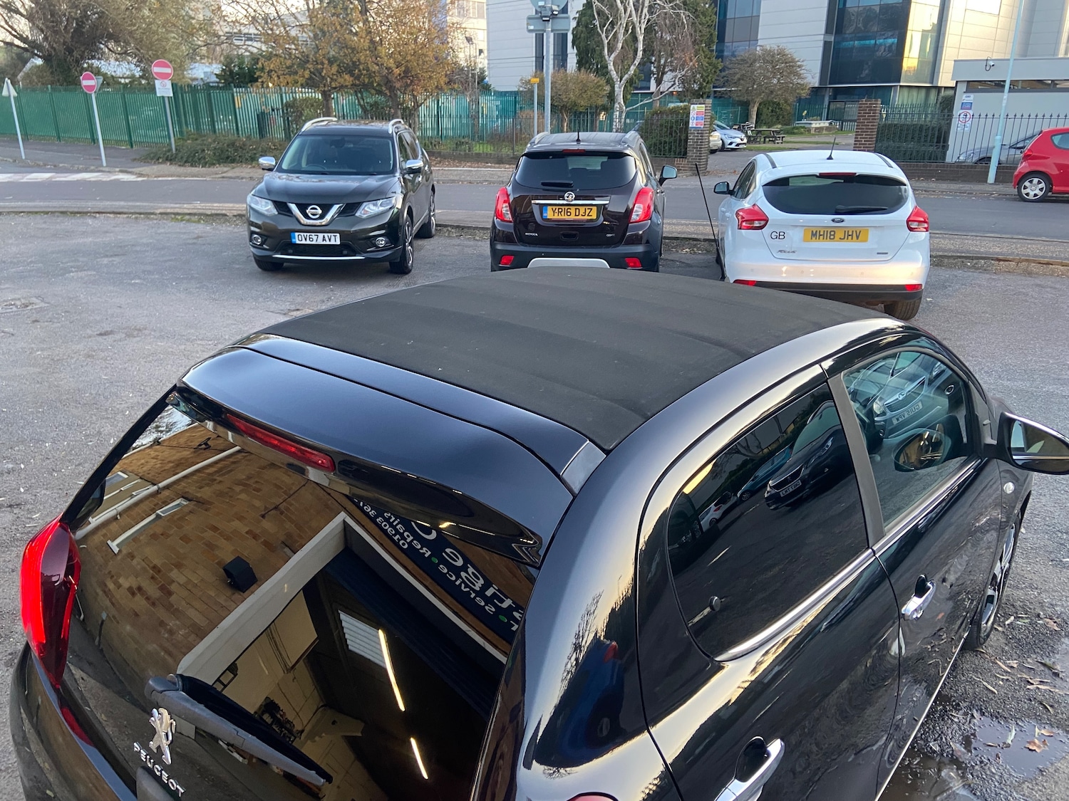 Used Peugeot 108 2015 for sale - 76648110: Photo 9