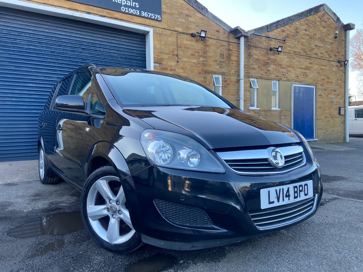 Used Vauxhall Zafira 2014 for sale - 77927516: Photo 2