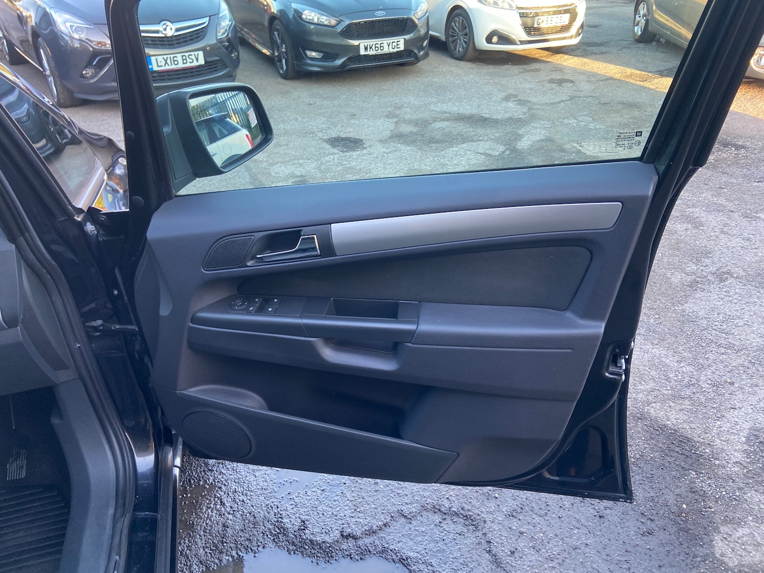 Used Vauxhall Zafira 2014 for sale - 77927516: Photo 21