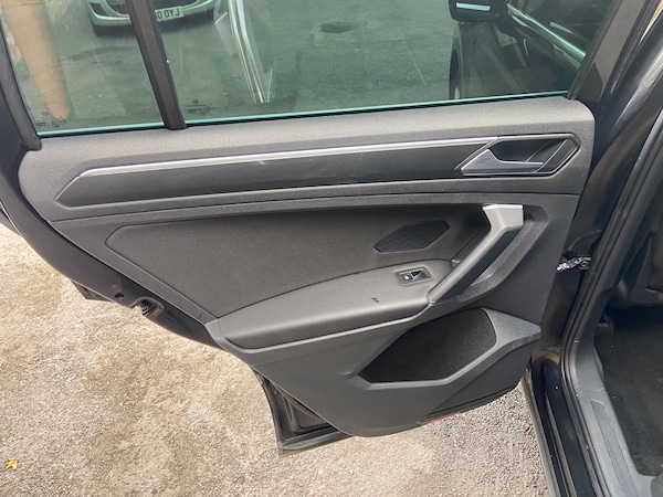 Used Volkswagen Tiguan 2019 for sale - 76217667: Photo 11