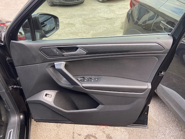 Used Volkswagen Tiguan 2019 for sale - 76217667: Photo 24